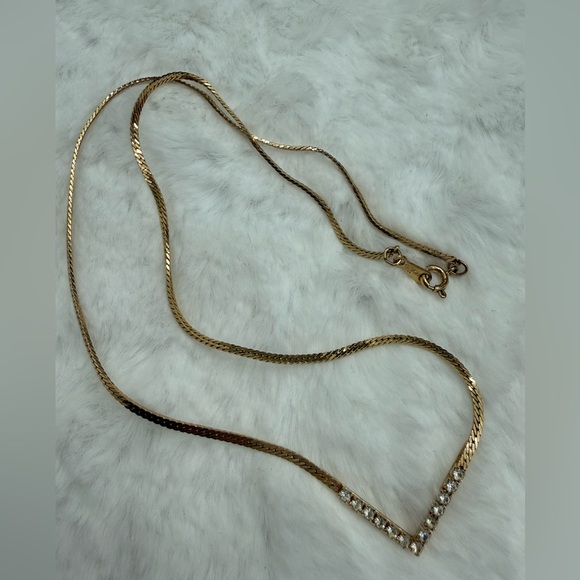 Vintage Avon gold-tone V-shaped pendant accented with clear crystal rhinestones - Picture 6 of 9